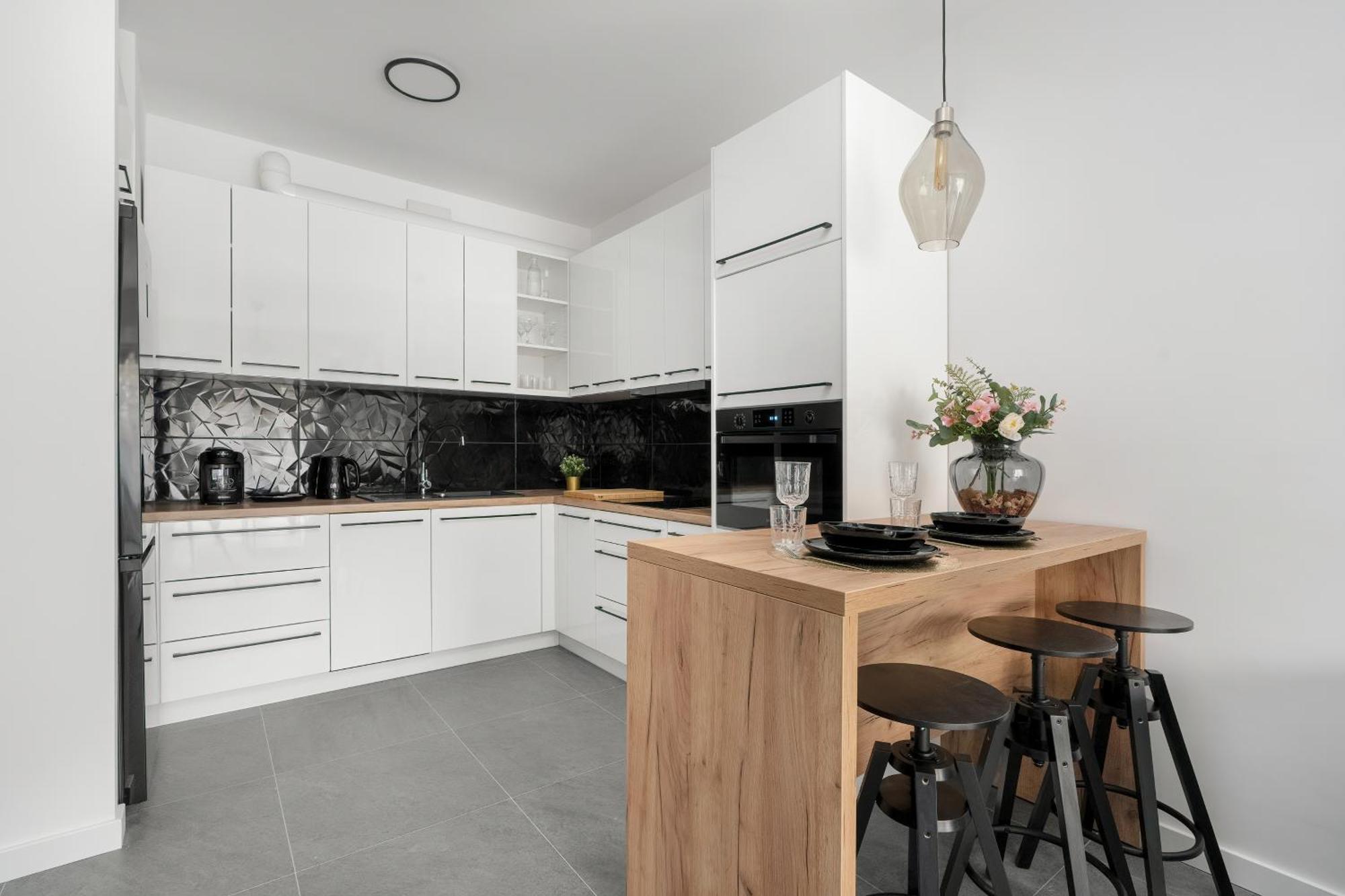 City Center Apartments With Gym & Free Garage Poznan By Noclegi Renters Dış mekan fotoğraf
