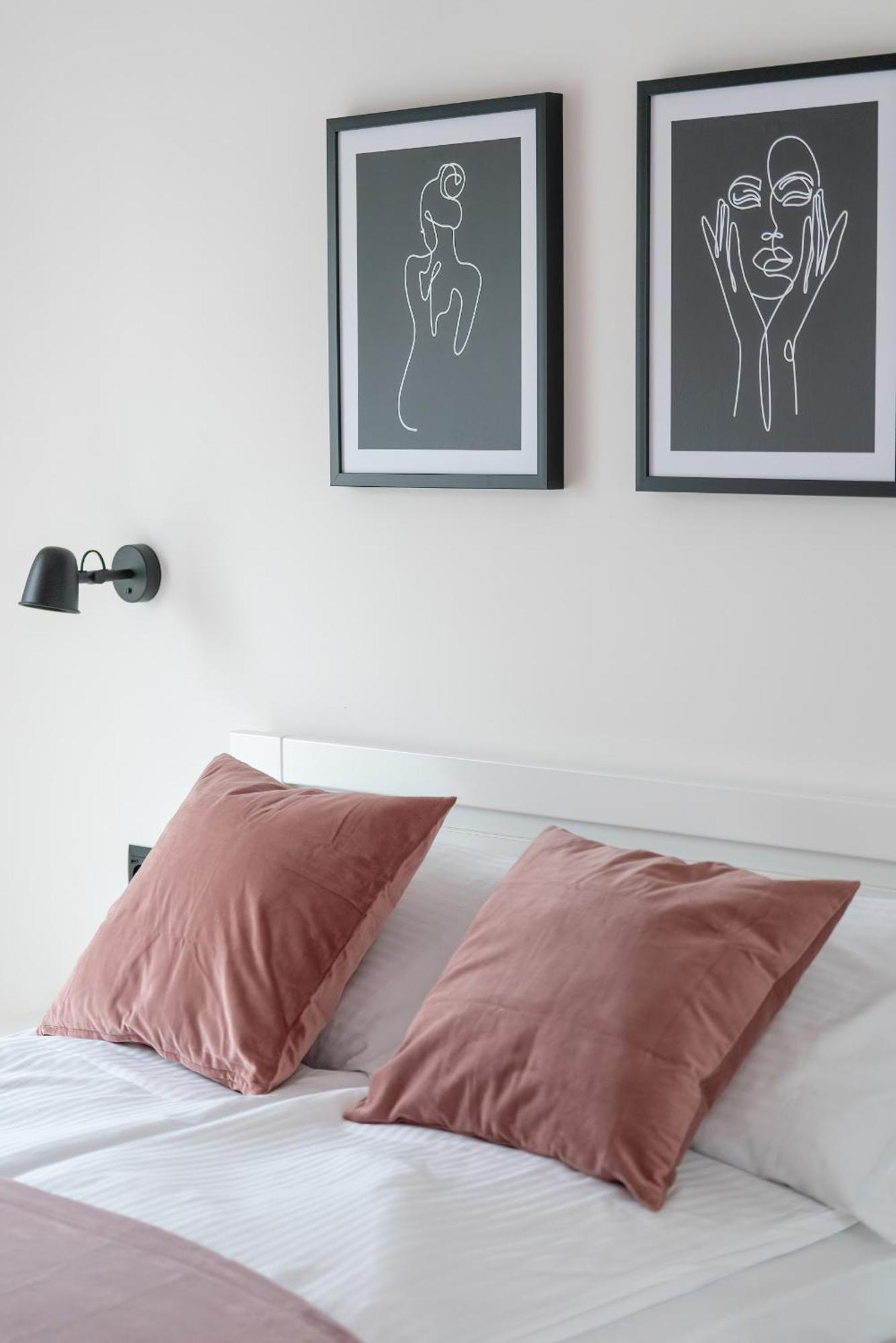City Center Apartments With Gym & Free Garage Poznan By Noclegi Renters Dış mekan fotoğraf