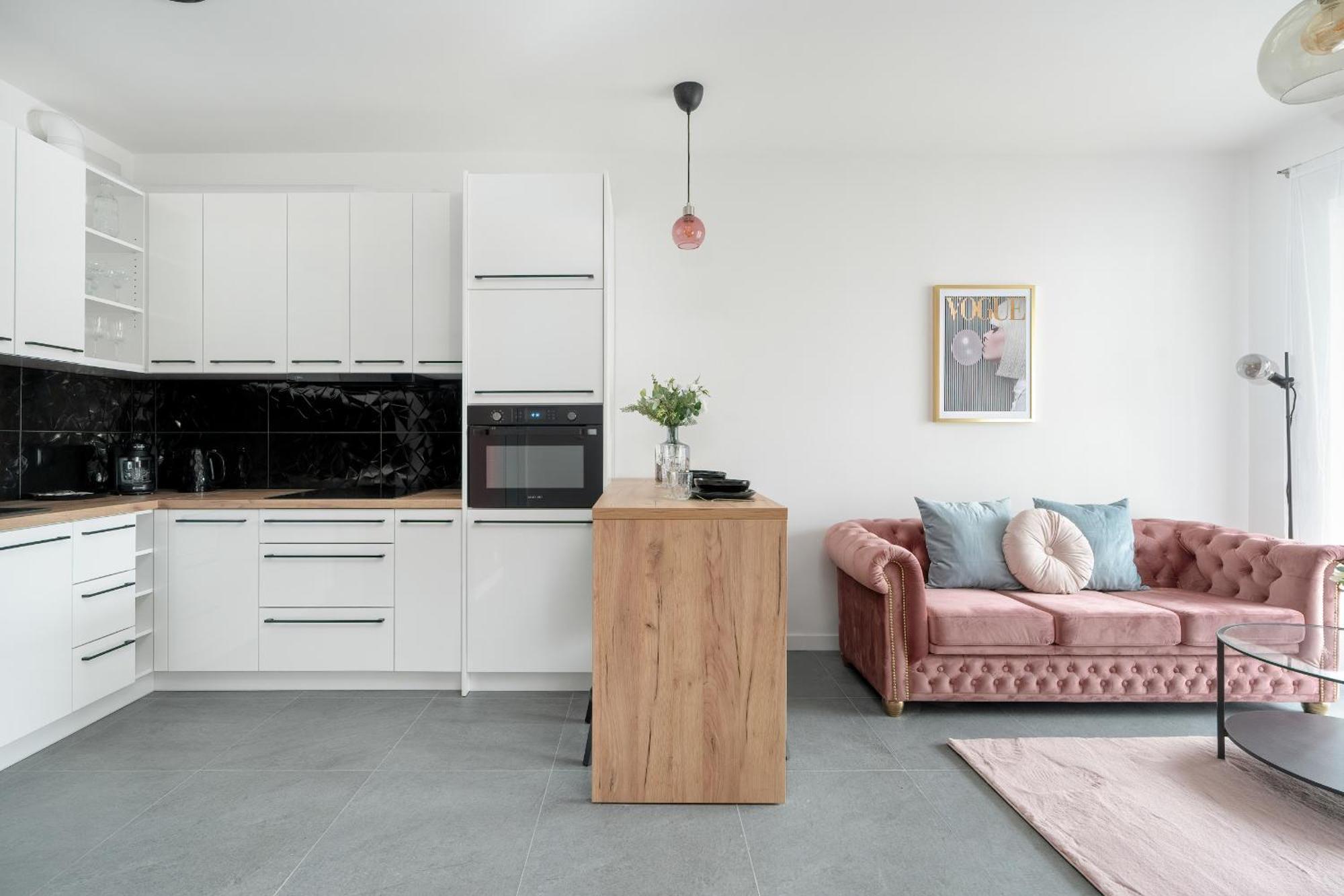 City Center Apartments With Gym & Free Garage Poznan By Noclegi Renters Dış mekan fotoğraf